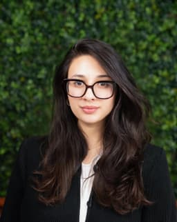 Portrait of Lauren Mangla